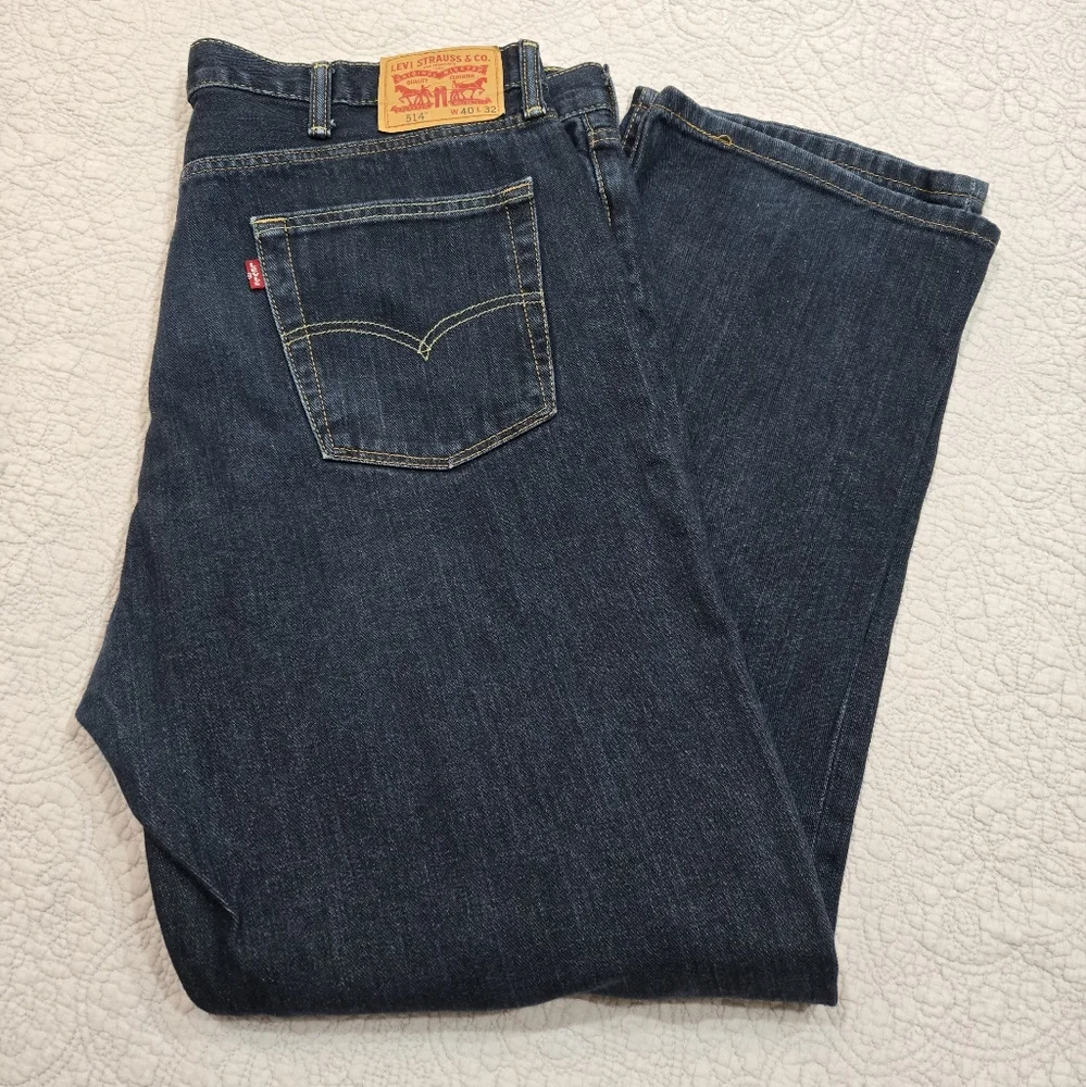 Levis these relaxed